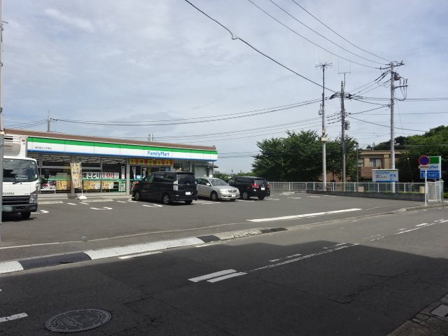 コンビニ　ファミリーマート横浜国立大学東店（コンビニ）まで1000m