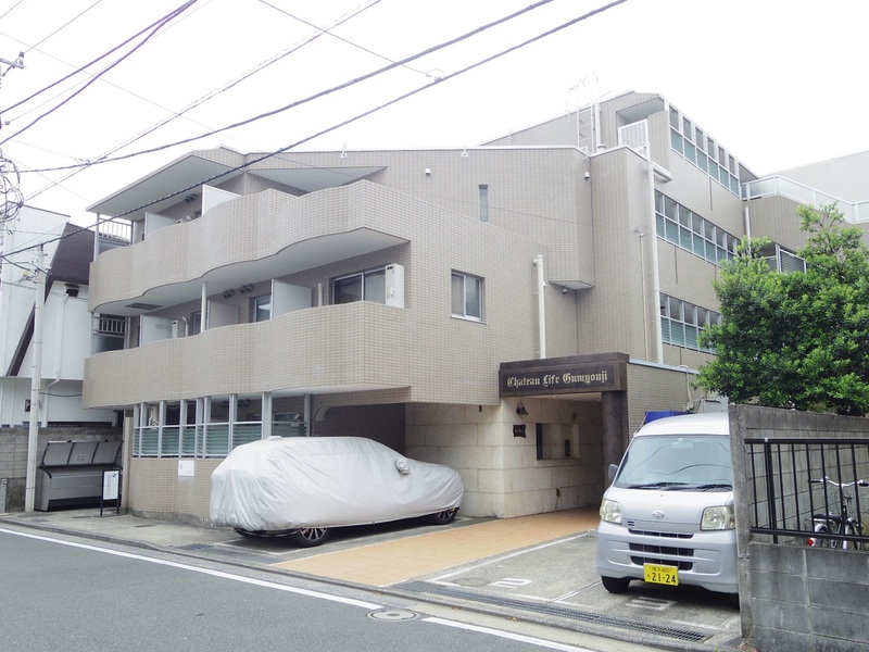 シャトーライフ弘明寺の外観写真