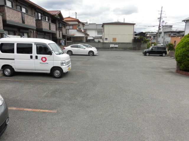 駐車場　駐車場