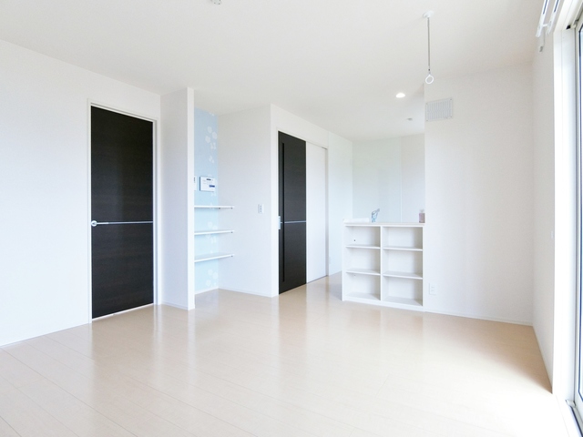 居室・リビング　図面と現状に相違がある場合には現状を優先