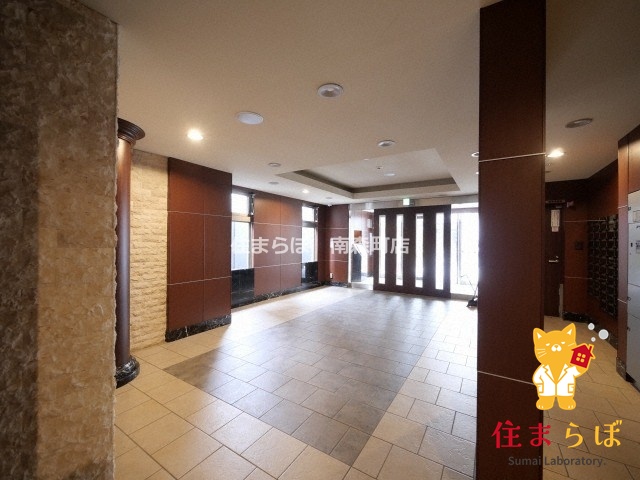 エントランス　「暮らしの設計図は、ここから始まります。」