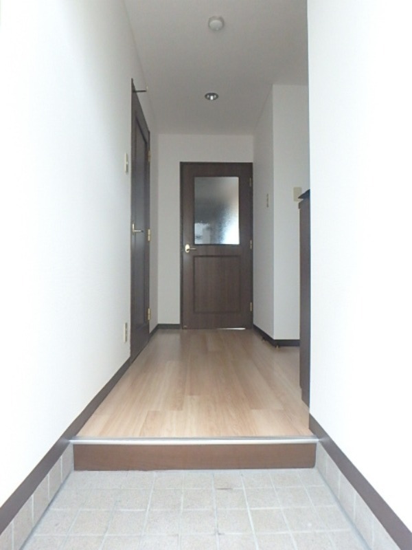 玄関　図面と現状に相違がある場合には現状を優先．．．