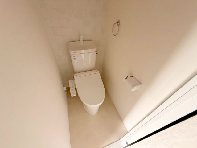 トイレ　清潔感のあるトイレは、誰もがリラックスできる空間です。