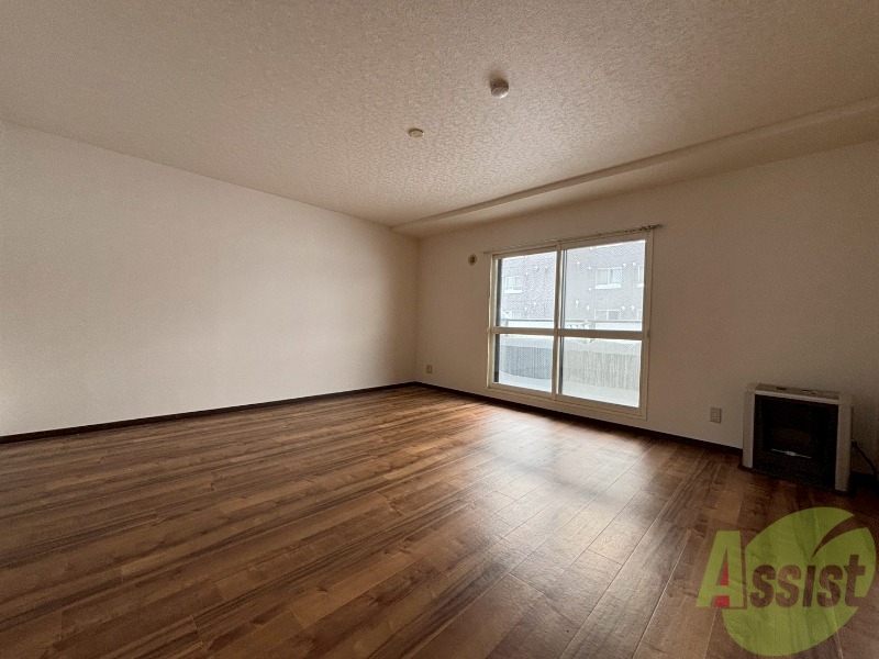 居室・リビング　広くてキレイなお部屋が広がっていて、充実した生活が送れそう。