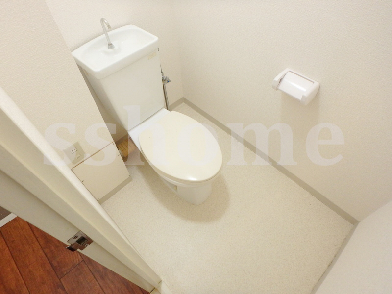 トイレ　コンセントあります