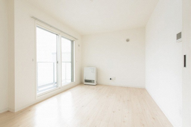 居室・リビング　☆10.7帖の広々としたリビングです！