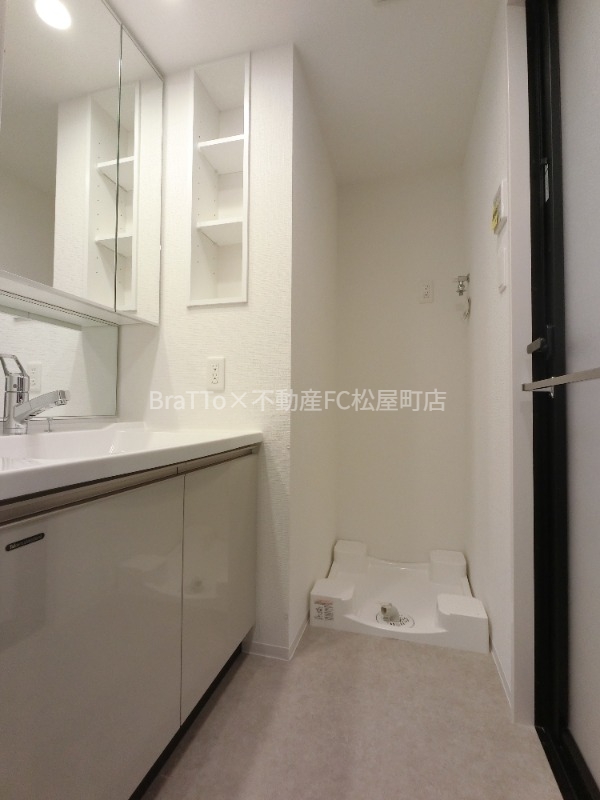 洗面設備　脱衣場