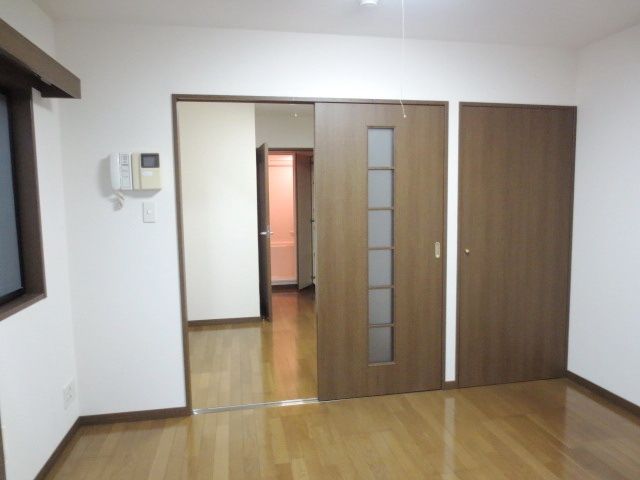 居室・リビング　お部屋です
