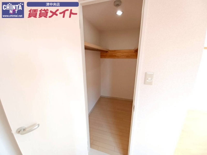 収納　同じ物件、別部屋の写真です