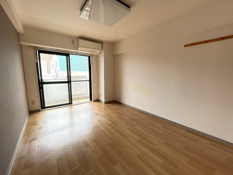 居室・リビング　※別部屋参考写真