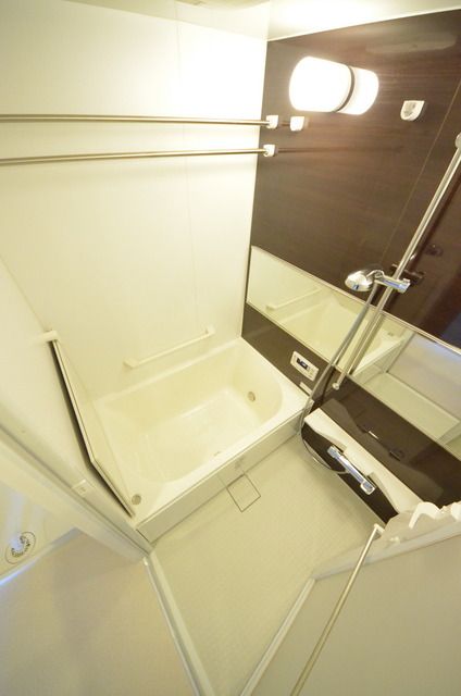 バス・シャワールーム　♪１日の疲れを洗い流す癒しの空間♪