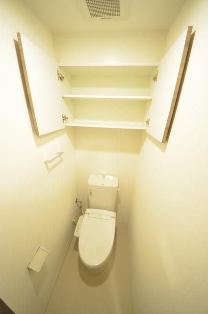 トイレ　♪ゆっくりとお考え事でも♪