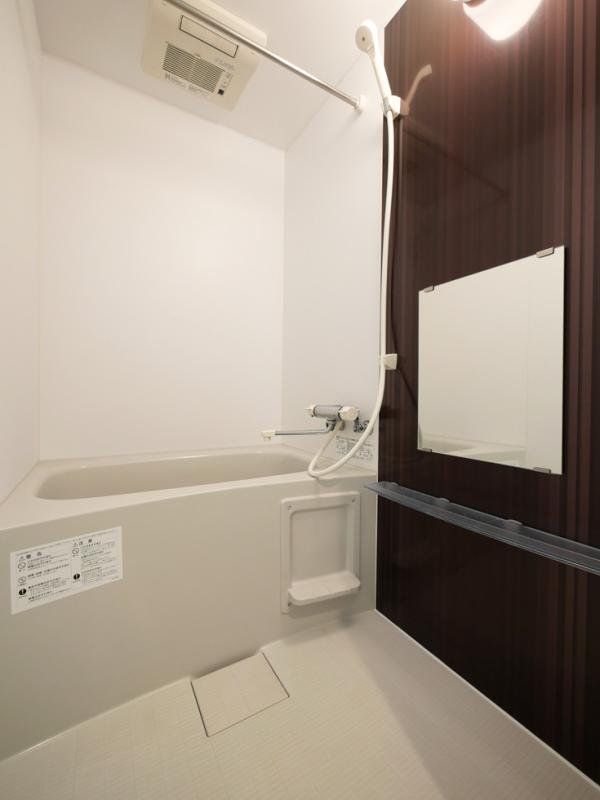 バス・シャワールーム　室内