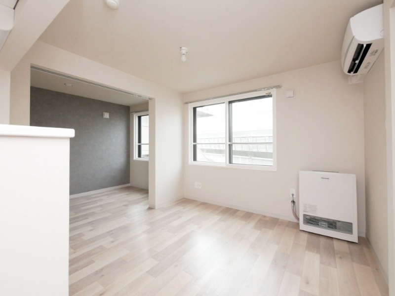 居室・リビング　家具はイメージです