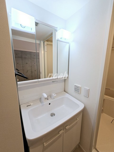 洗面設備　同シリーズ参考写真