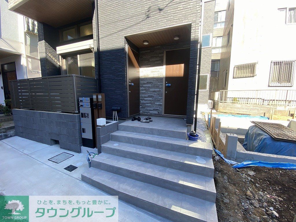 エントランス　部屋探しは株式会社　タウンハウジング　までお気軽にお問合せ…