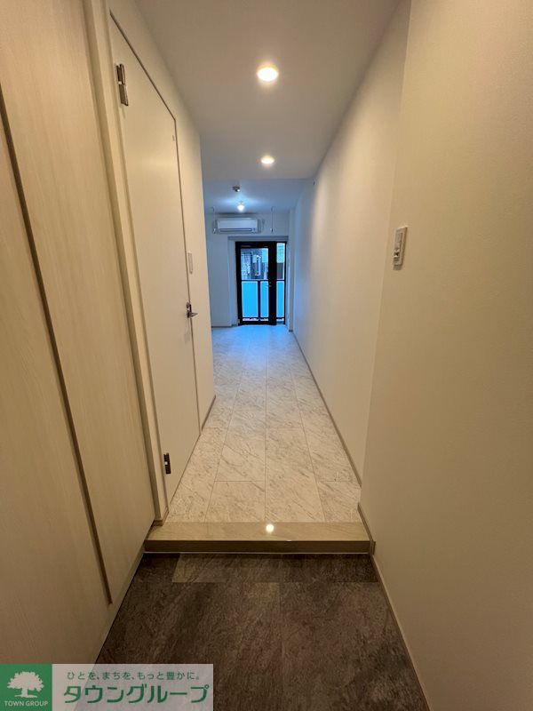 玄関　※参考写真