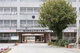 小学校　たつの市立小宅小学校（小学校）まで736m