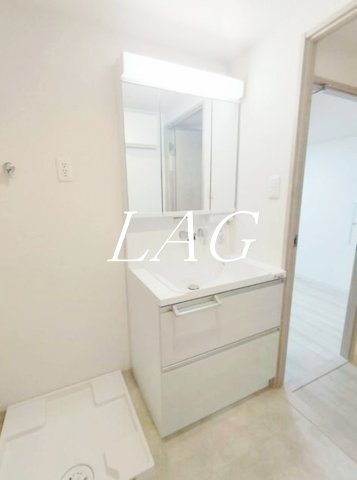 洗面設備　独立洗面台です。