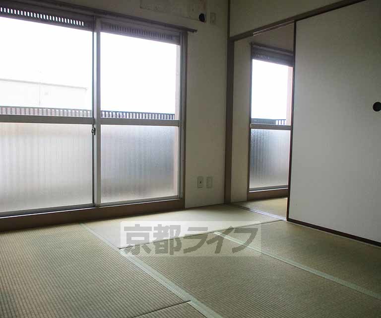 居室・リビング　キッチンです。