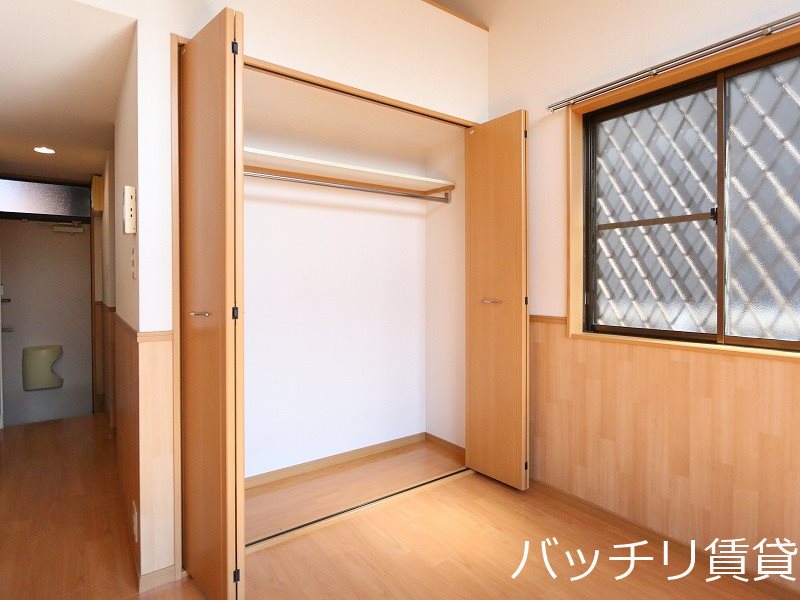 収納　別号室タイプの為、現状を優先いたします