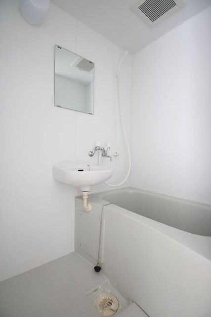 バス・シャワールーム　別室の参考写真です。※現況優先