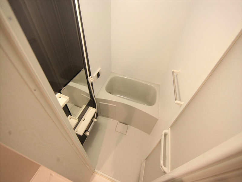 バス・シャワールーム　追い焚き機能付　オートバス機能付バスルーム