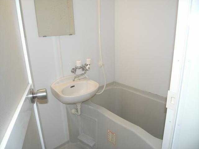 バス・シャワールーム　※別号室参考写真