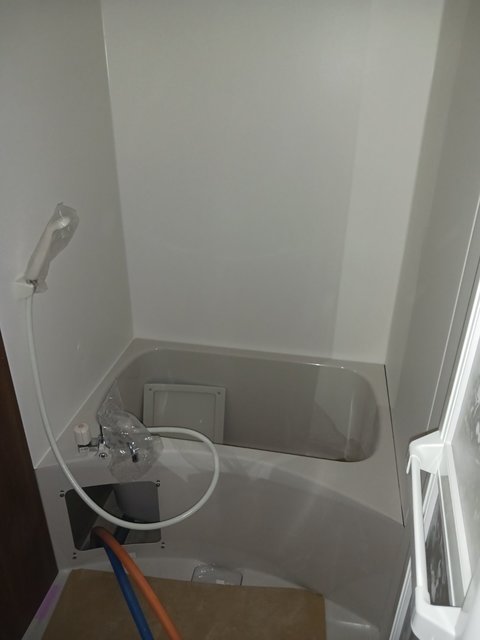 バス・シャワールーム　建築中