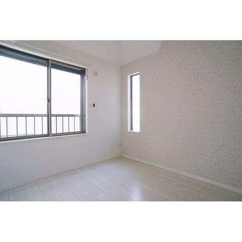 居室・リビング　2面採光のリビング♪