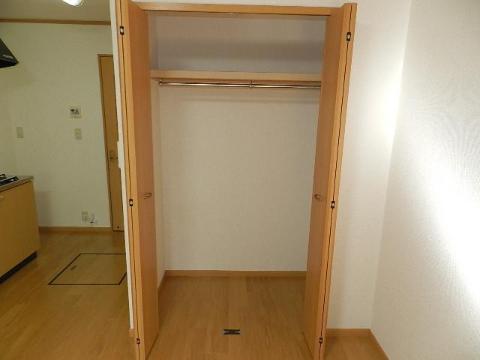 収納　クローゼット