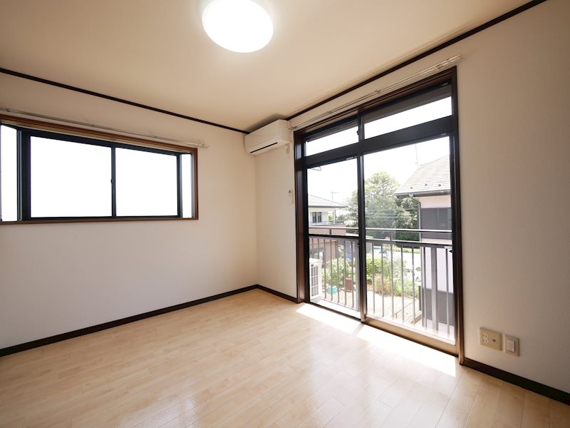 居室・リビング　東側洋室6帖