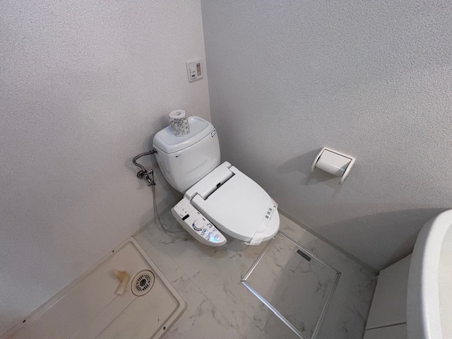 トイレ　※同施工会社のイメージ写真※