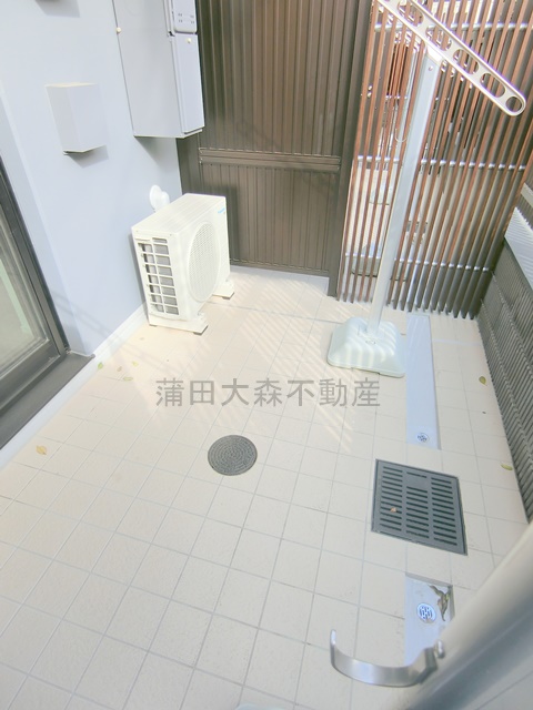 バルコニー　テラス