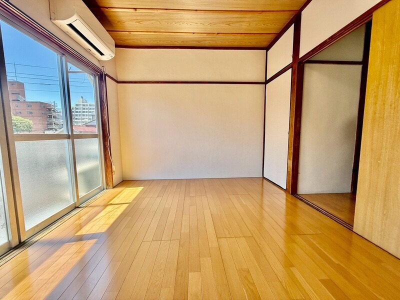 居室・リビング　図面と現状に相違がある場合には現状を優先