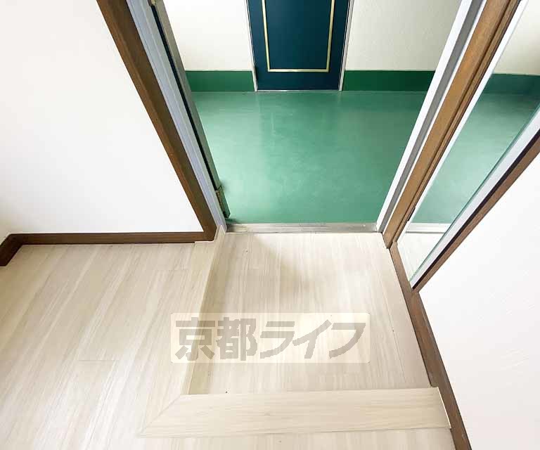 玄関　清潔感のある土間です。