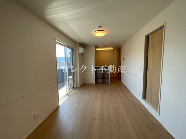 居室・リビング　【サンセット横手本町 】