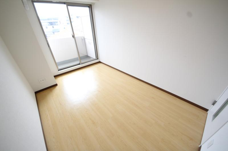 居室・リビング　ゆったり過ごせる居間です