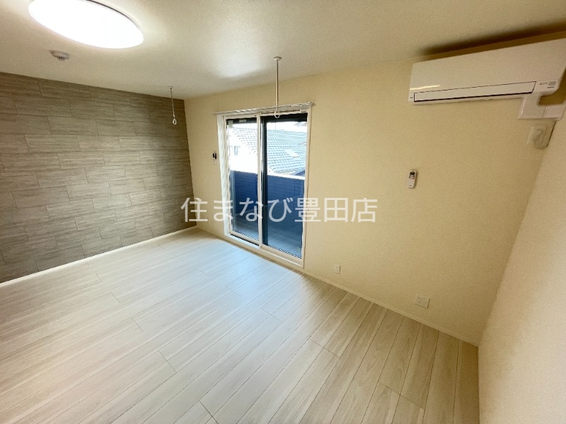 その他部屋・スペース　別部屋反転写真