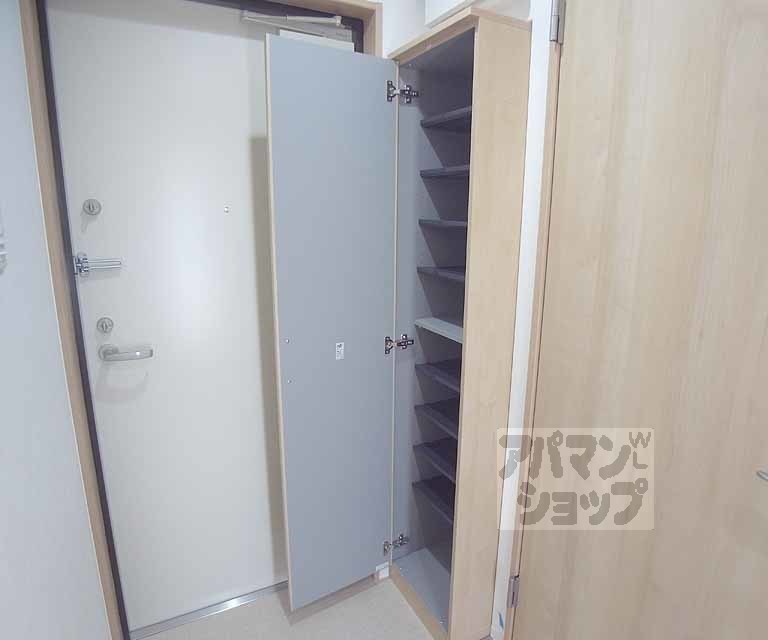 収納　たくさん入る靴箱です。