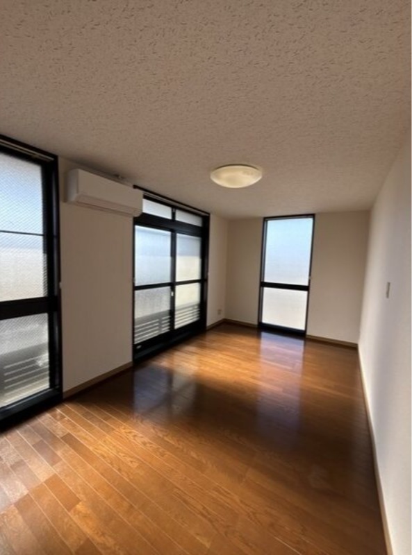 居室・リビング　図面と現状に相違がある場合には現状を優先