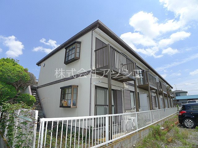 建物外観　ファミーユ越谷B棟のご紹介は住まいの窓口アソシエにお任せくだ