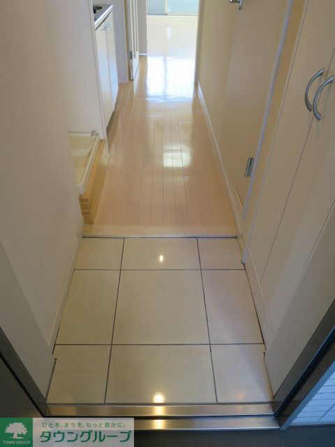 玄関　※参考写真