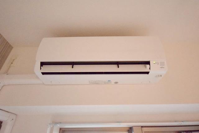 居室・リビング　エアコンつきです♪