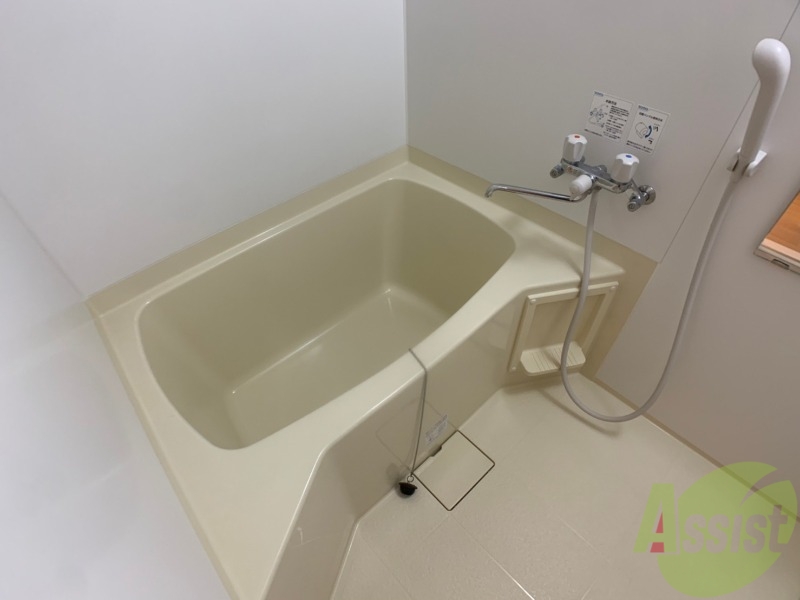 バス・シャワールーム　お風呂です。ゆっくりお風呂につかるのも体に良いですね～