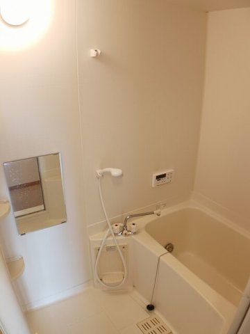 バス・シャワールーム　ゆったり過ごせるお風呂です