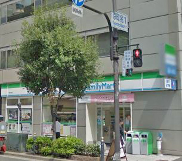 コンビニ　ファミリーマート江戸堀二丁目店（コンビニ）まで205m