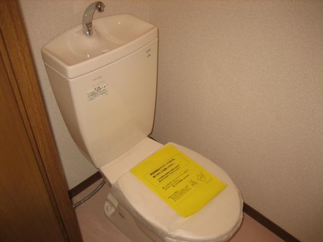 トイレ　清潔感のあるトイレ