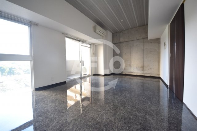 居室・リビング　エグゼ難波東　リビング