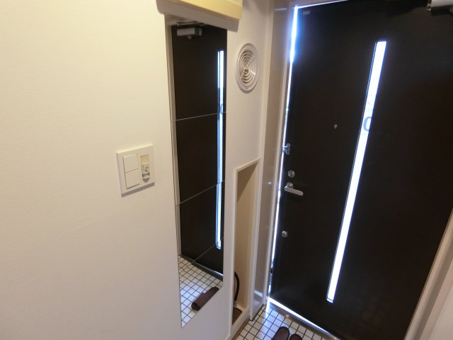 玄関　内装参考図